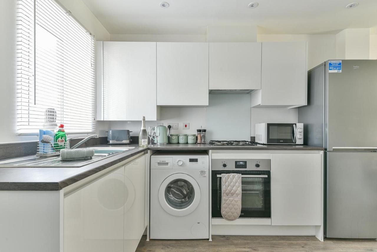 Beautiful New House In Derby For Up To 5 Guests, Suitable For Families Contractors Nhs Staff Etc Exteriör bild